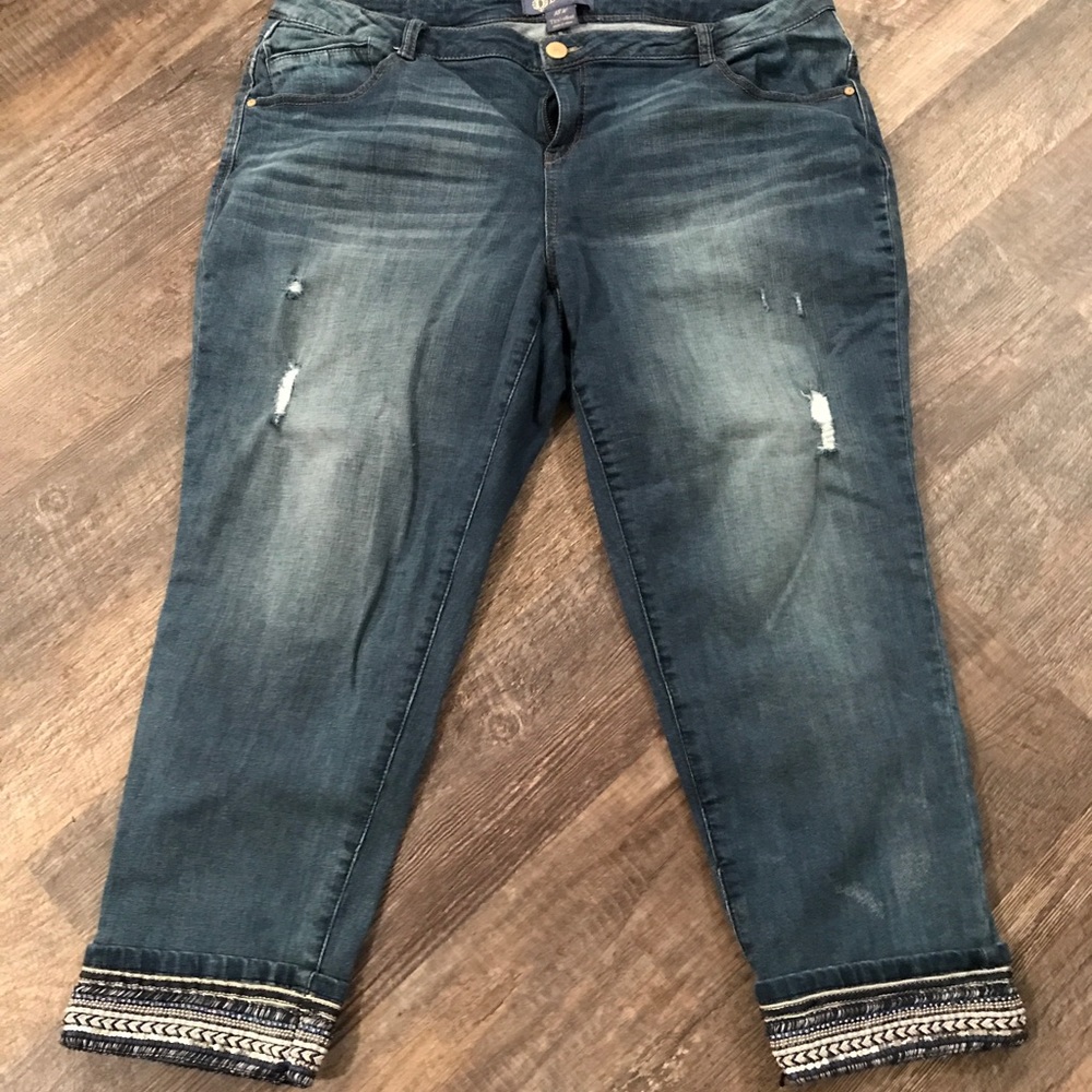 Democracy Embellished jeans size 18 W